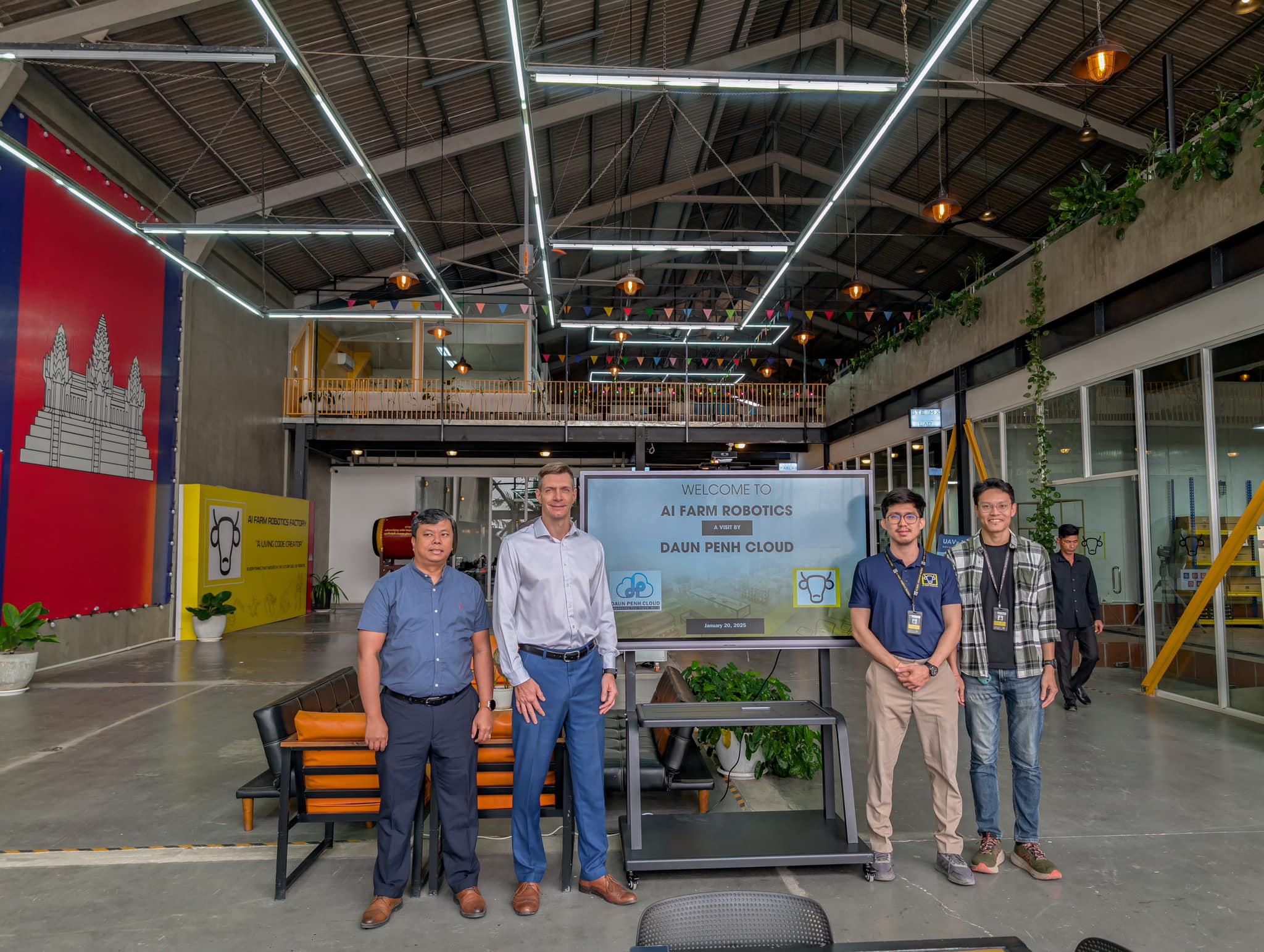 Daun Penh Cloud Visits AI Farm Robotics to Explore Future Collaboration