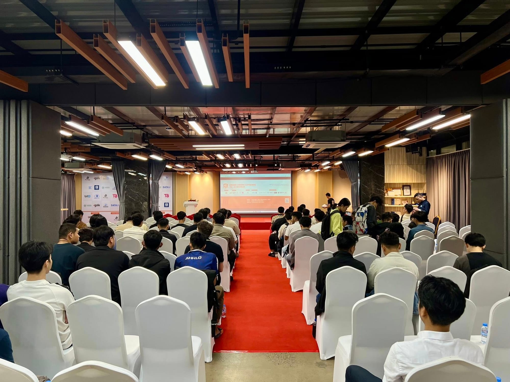 DP CLOUD Participates in the KhmerCoders Event to Share Cloud Knowledge and Support the Tech Community